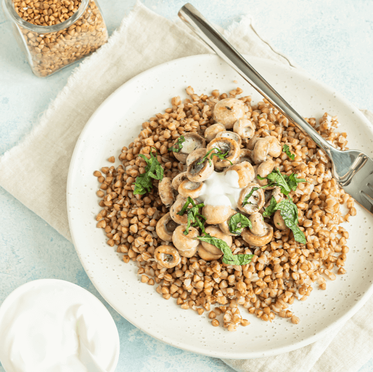buckwheat-porridge-with-mushrooms-herbs