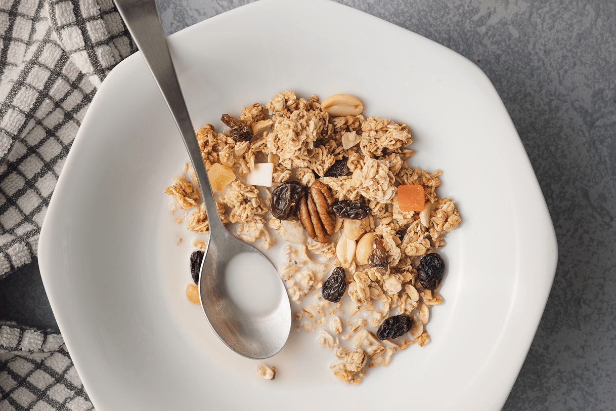 breakfast-with-dried-fresh-fruits-near-milk